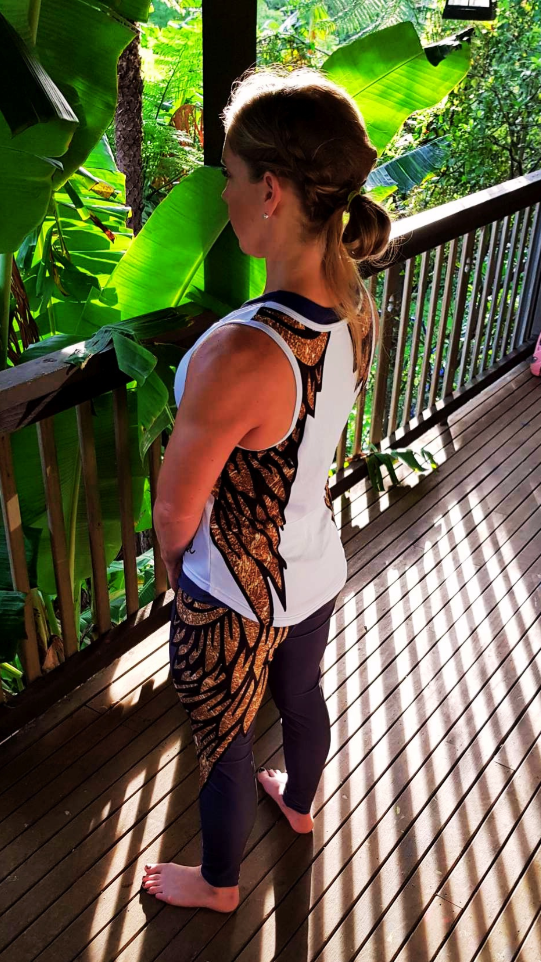 Take Further 70% Off  Alis Grave Nil White Performance Tank