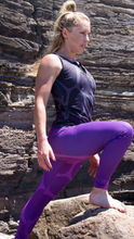 Load image into Gallery viewer, Purple Giraffe Compression Tights